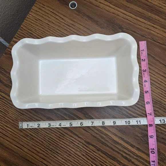 Loaf Pan Scalloped Edge Baking Dish Yellow 11" x‎ 6.5" - Picture 6 of 6